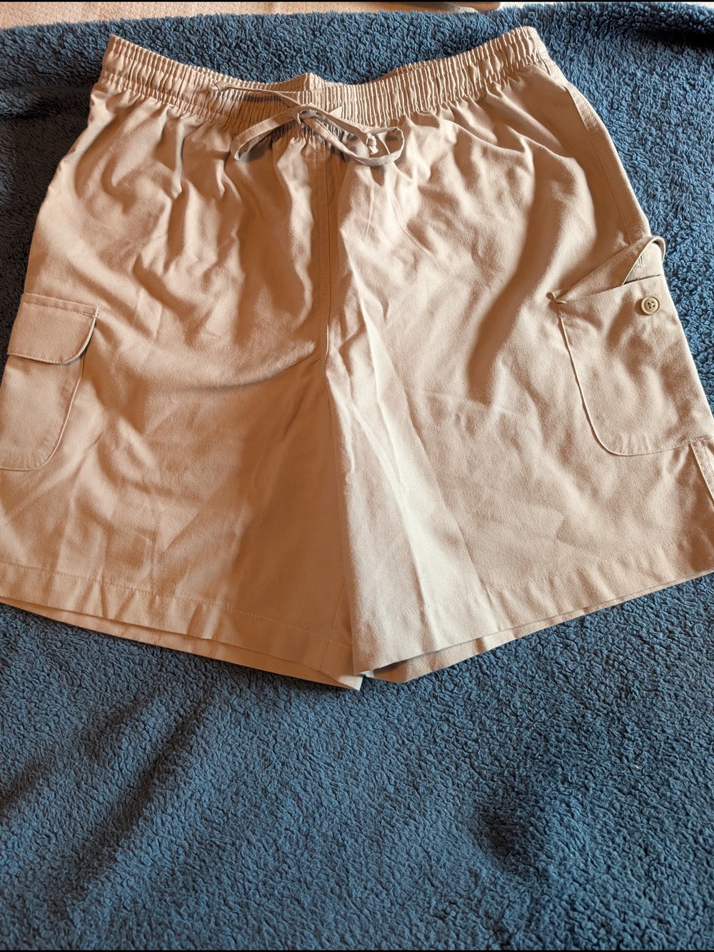 Casual Drawstring Elastic Waist Cargo Shorts in Beige